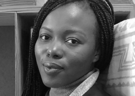 Dr Yollandah Holele